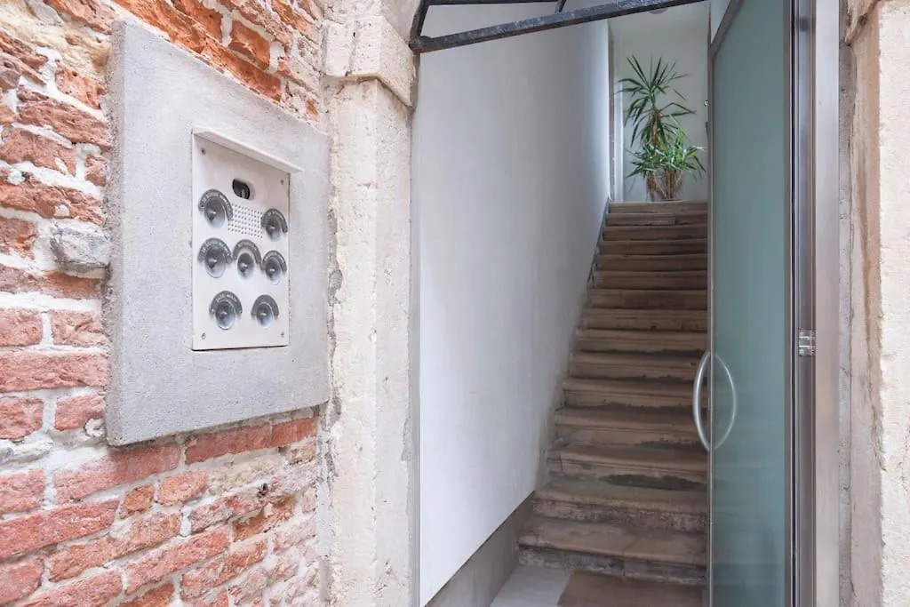 Bauhaus Venice Apartment