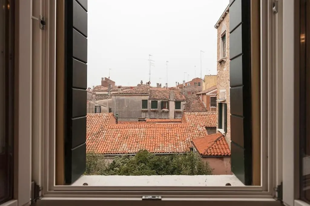 Bauhaus Venice Apartment