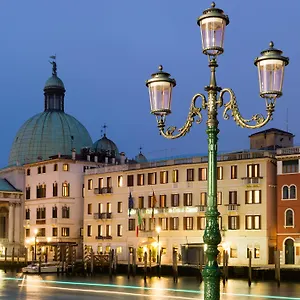 Carlton On The Grand Canal Venedik